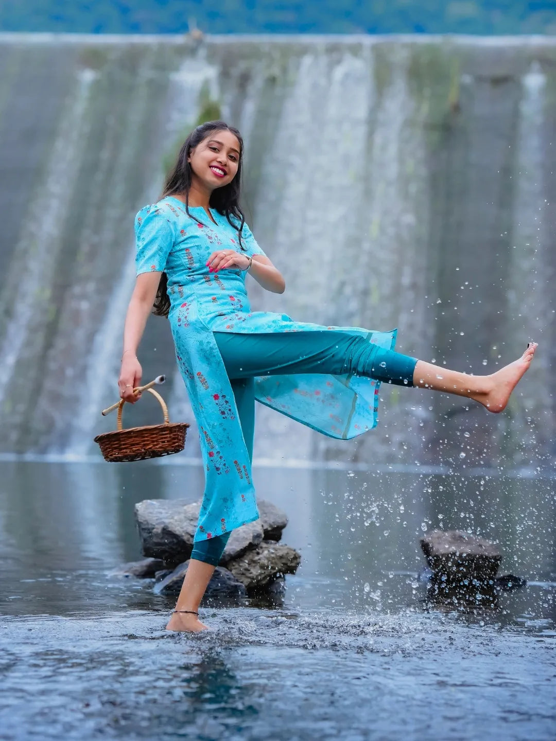 straight cut kurti collections hyara