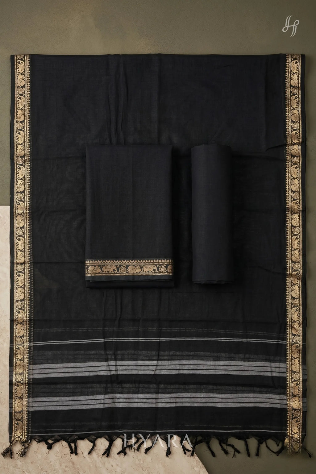 Kaajal – Black & Gold Narayanpet Unstitched Fabric Set