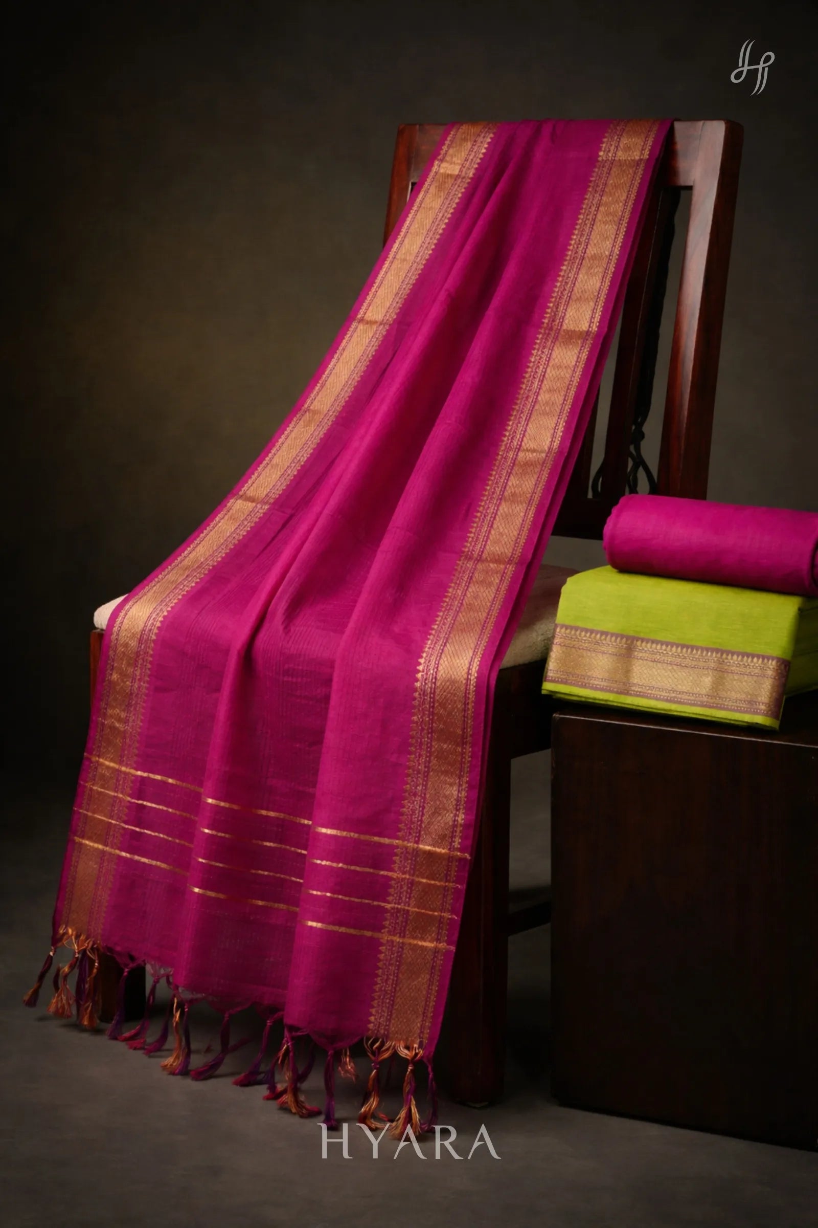 Amudha Parrot Green Mangalagiri Cotton Unstitched Fabric
