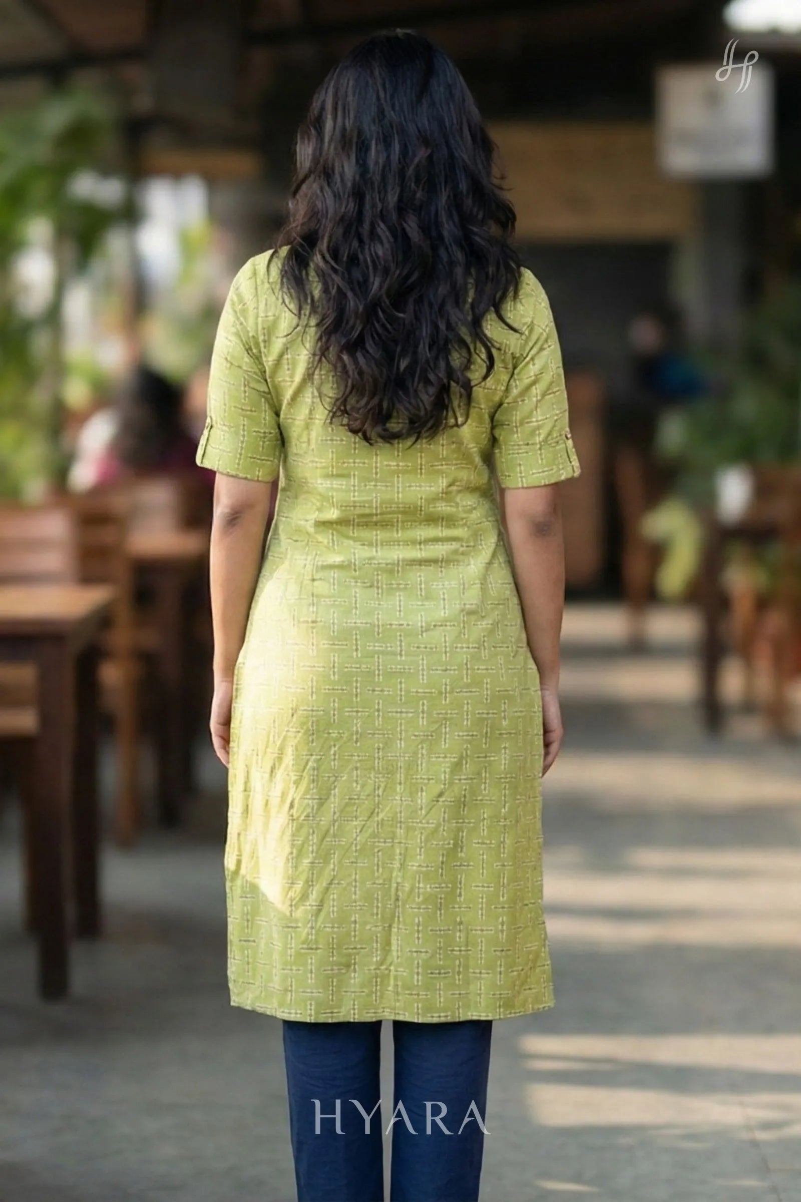 Nira Pista Kurti Top