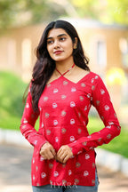 Riva Short Top With Lace Work