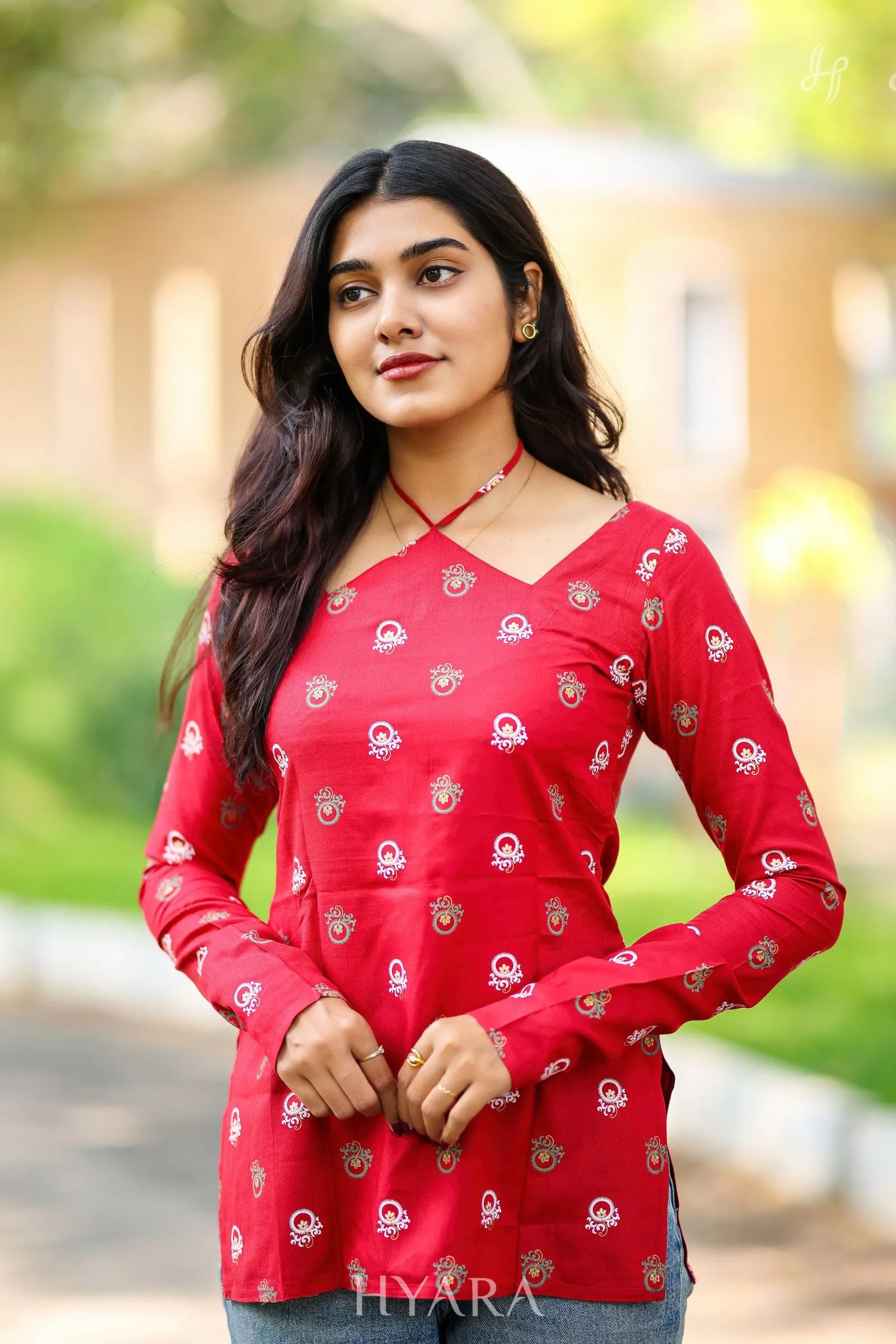 Riva Short Top With Lace Work