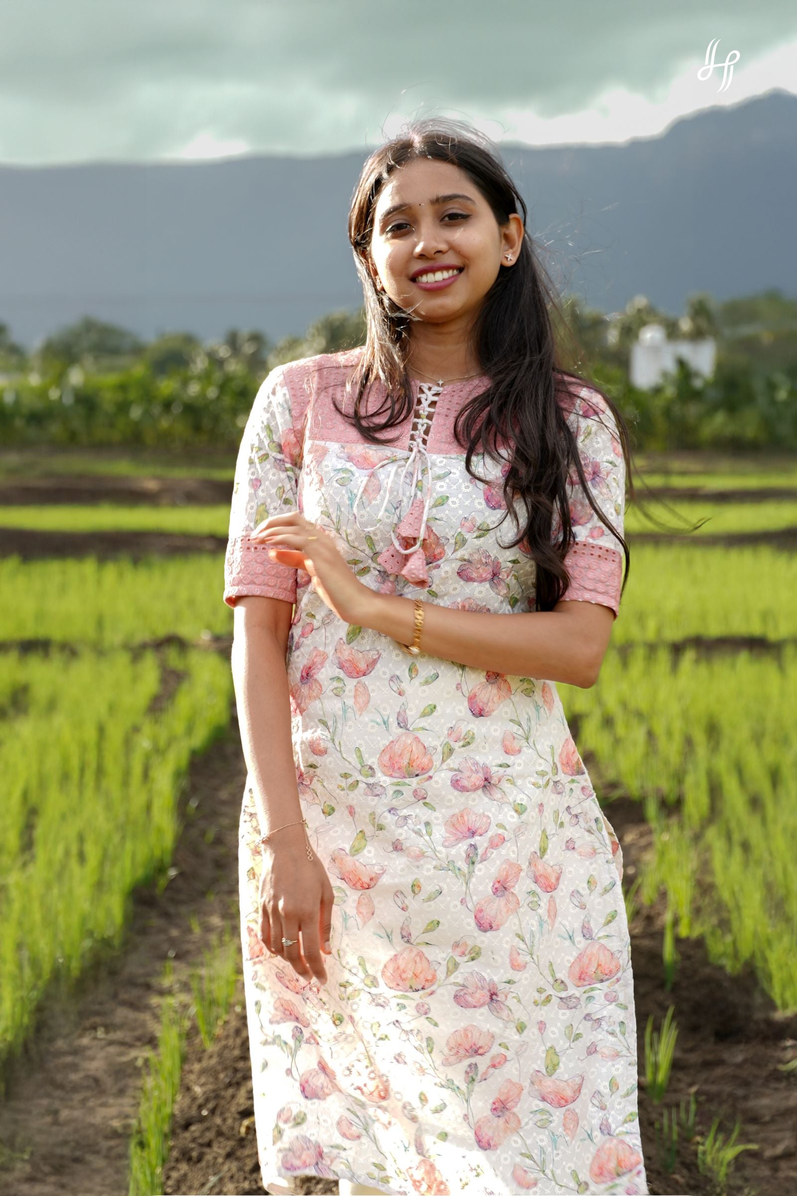 Vayal Hakoba Embroidery Kurti