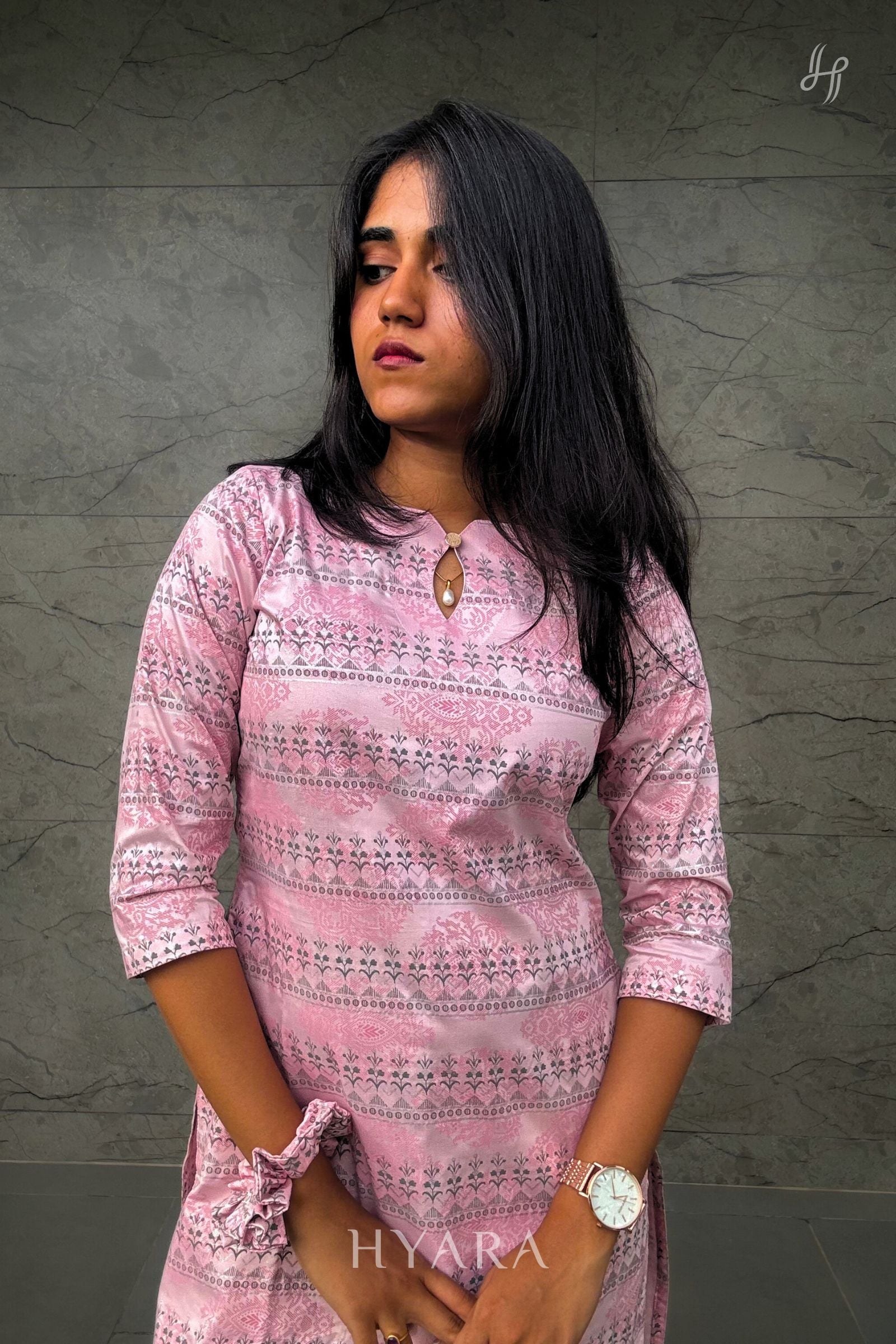 Aurylia – Baby Pink Kurti